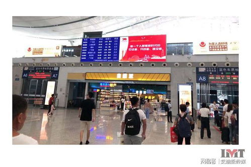 深圳北站檢票口燈箱廣告投放報價與尺寸大小